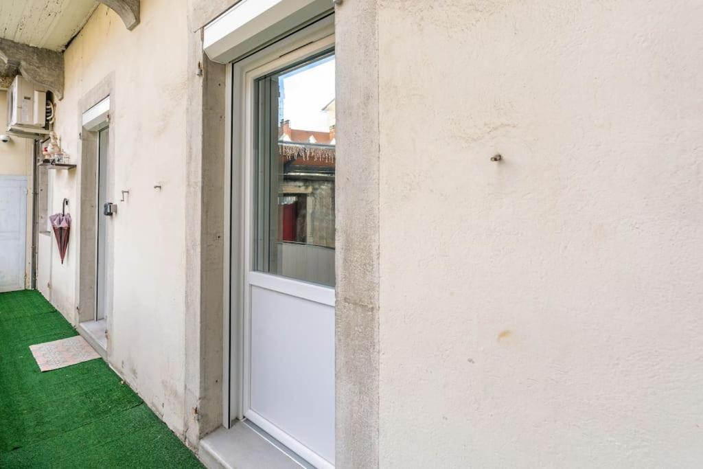 Superbe Appartement Avec Parking Gratuit ロン・ル・ソーニエ エクステリア 写真